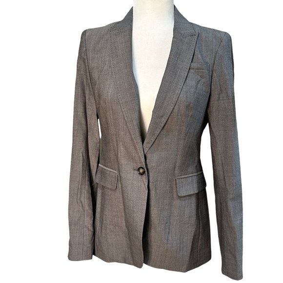Banana Republic Jackets & Blazers - BANANA REPUBLIC Classic Grey Blazer Wool/Spandex Fully Lined - 6